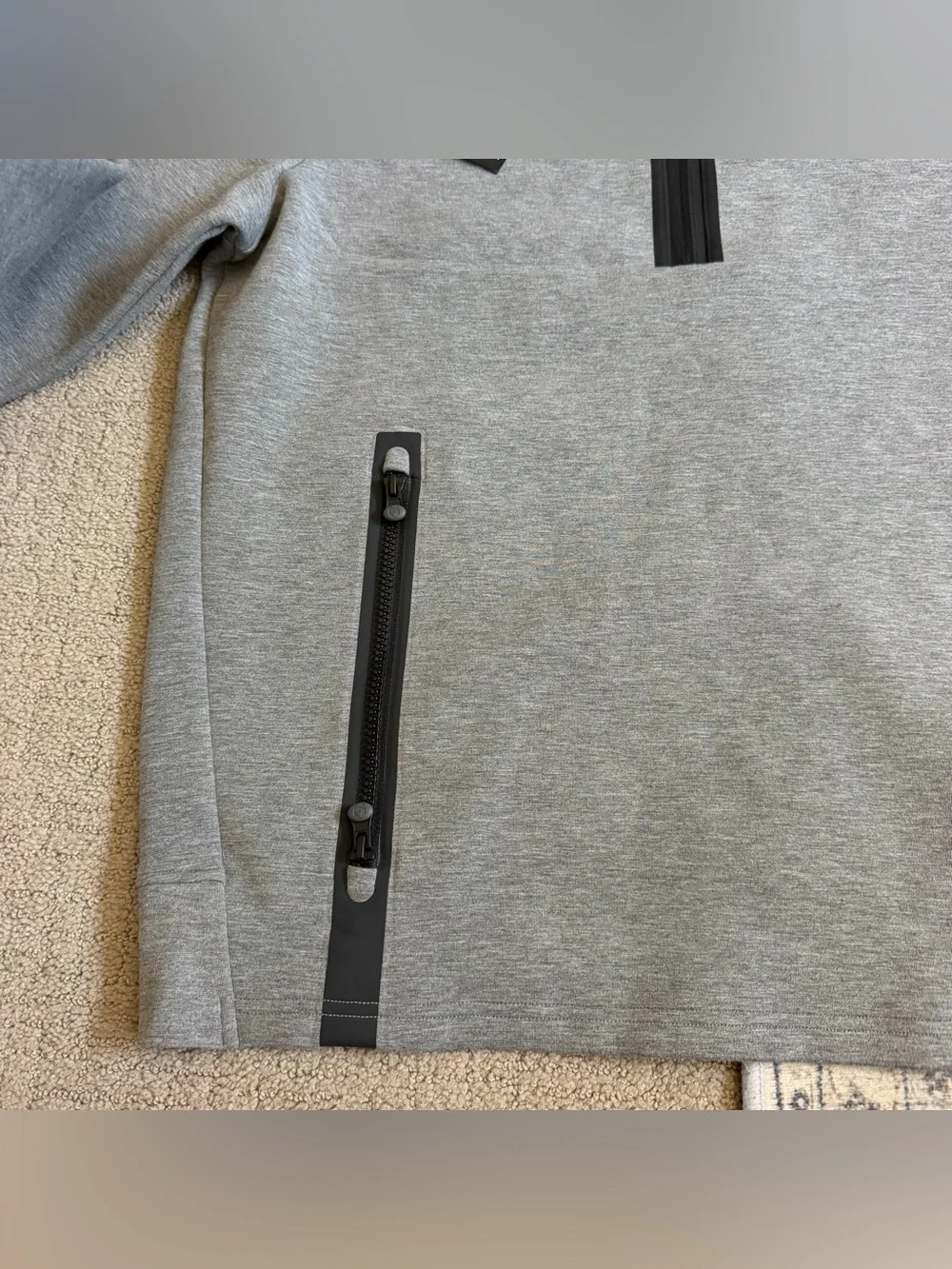 Greyson Men’s Calgary 1/4 Zip Sweater Sz M Heather Grey Company Logo NWT $220